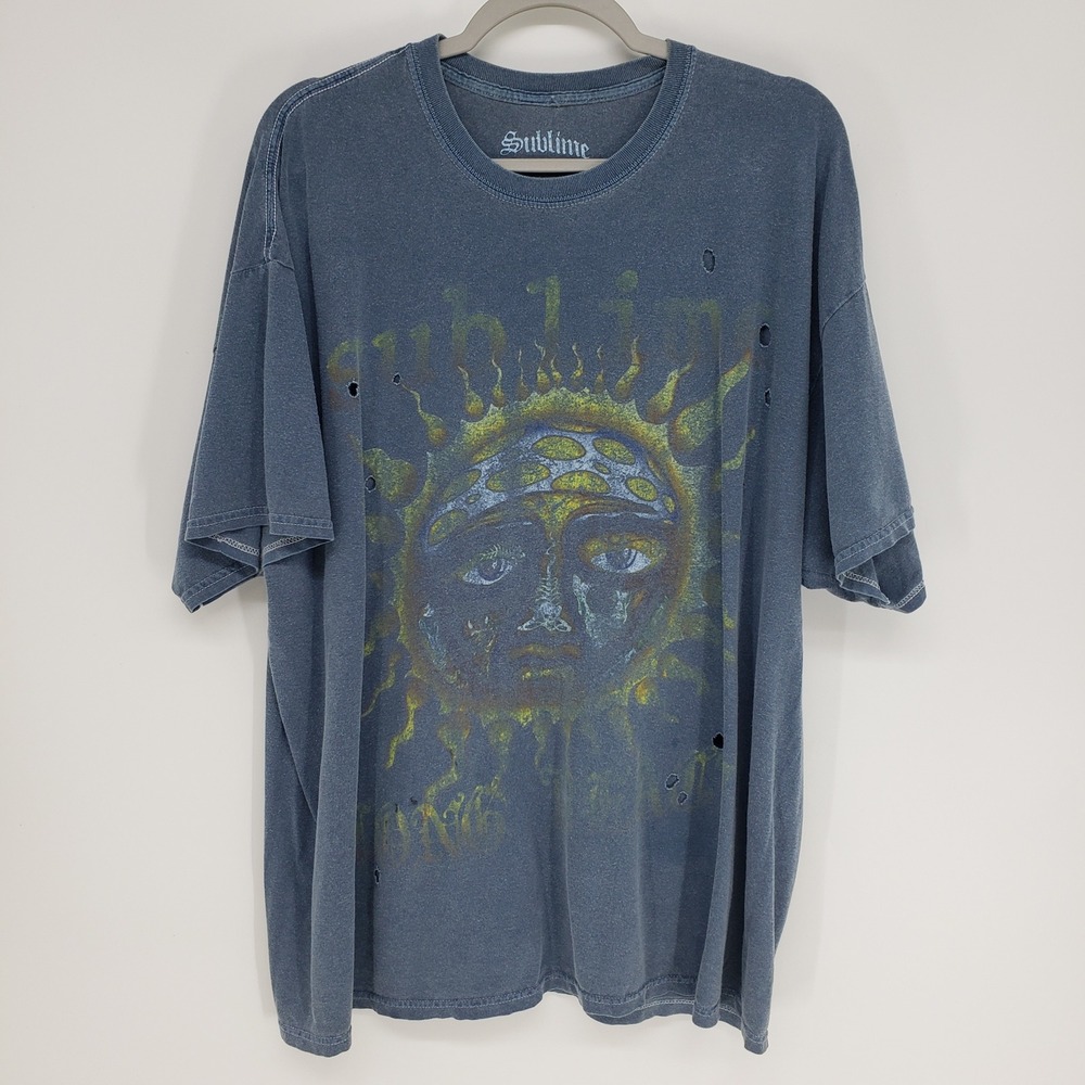 Sublime Sun Graphic T-Shirt Mens Size S / M Blue Distressed Thrashed Band Tee